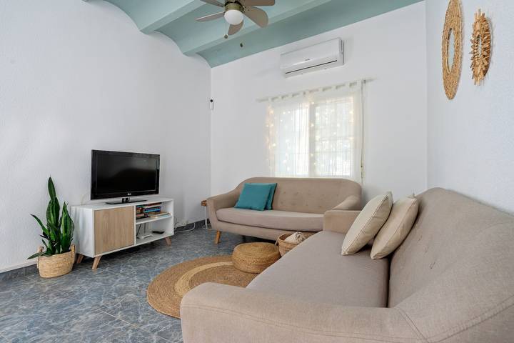 Casa de vacaciones "Masia Rosalia" con piscina privada y Wi-Fi in La Aldea, Delta del Ebro