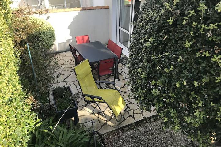 Location de vacances pour 4 personnes, avec Terrasse et Jardin dans Plage des Sables-Vignier