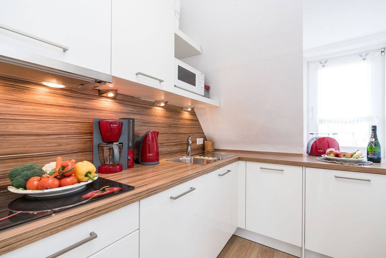 Ganze Wohnung, Geräumige, helle Ferienwohnung in ruhiger Lage im 1. Og in Wenningstedt in Wenningstedt, Sylt