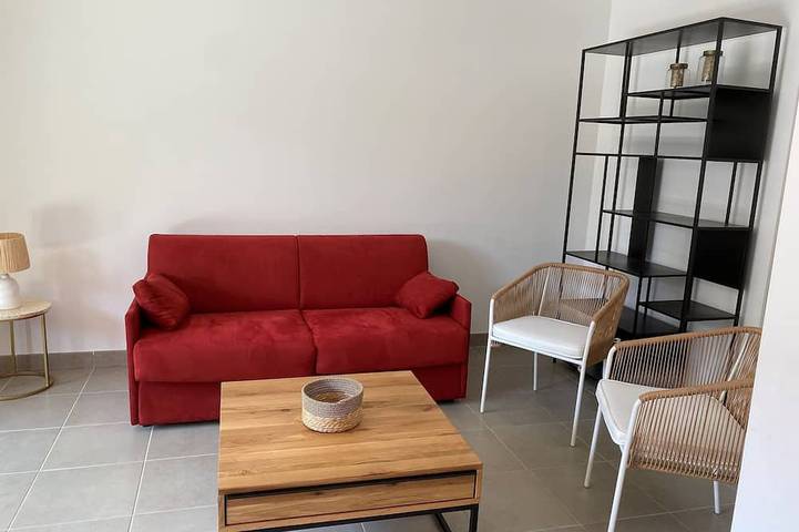 Gîte pour 2 personnes, avec jardin et terrasse dans Plage Des Capucins La Ciotat - 3