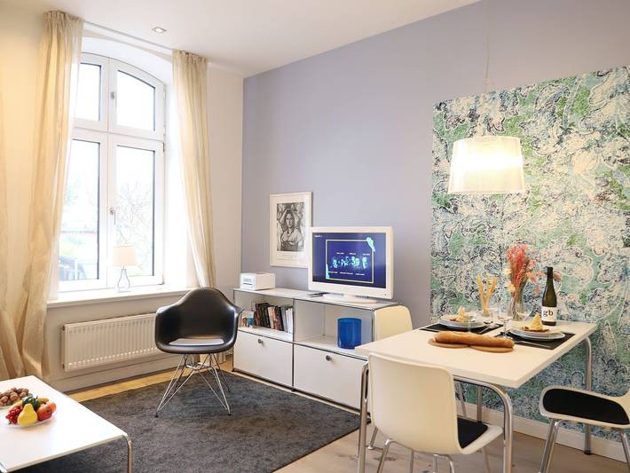 Ganze Wohnung, Exklusive 2-Zi.-Whg. mit Wellnessbereich und Balkon in zentralem Westerland in Westerland, Sylt (Gemeinde)