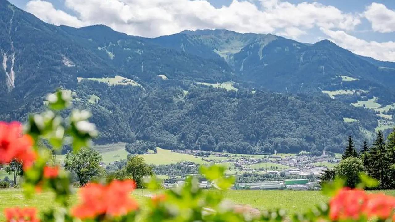 Doppelzimmer für 2 Personen (18 m²) in Jenbach in Jenbach, Bezirk Schwaz