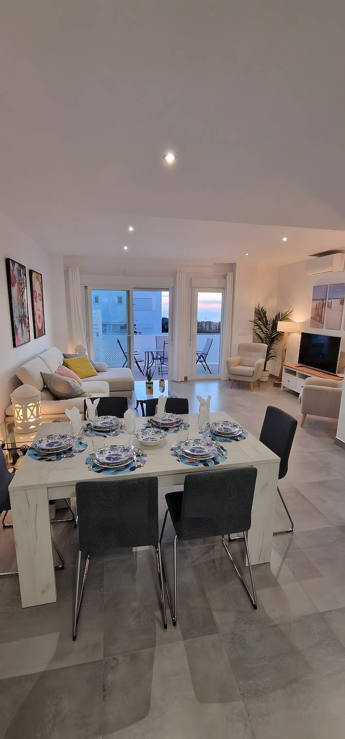 Casa Matias: Ferienhaus mit privater Terrasse, WLAN und Klimaanlage in La Fontanilla, Conil de la Frontera