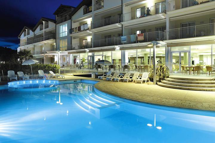 Holiday apartment for 5 people, with pool and balcony as well as garden - 1