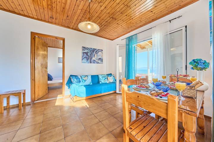 Estudio entero, Estudio 'Dolphin 2' con vistas al mar, Wi-Fi y aire acondicionado in Paxoí