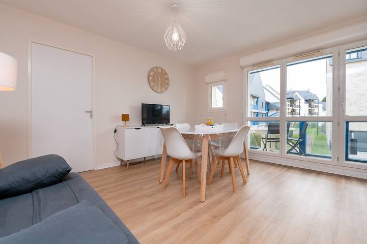 Location de vacances pour 4 personnes, avec balcon, adapté aux familles à Arzon