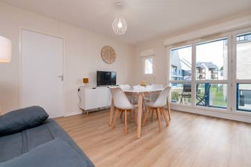 Gîte pour 4 personnes, avec balcon, adapté aux familles dans Port du Crouesty