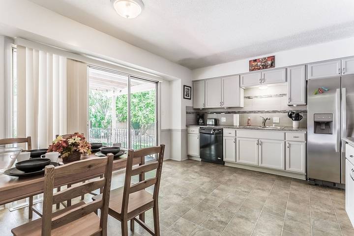 Vacation house for 14 people, with terrace in Kansas