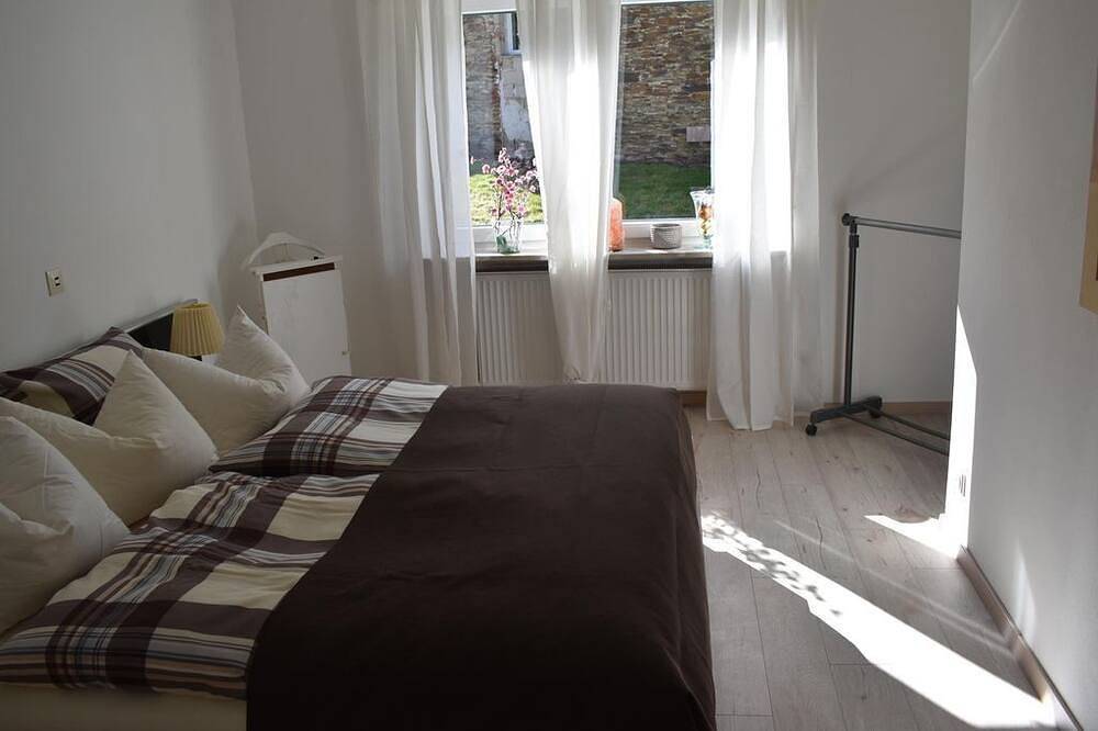 Ganze Wohnung, Ferienwohnung Hubertusklause - 3-Bettwohnung in Montabaur, Lahn-Taunus