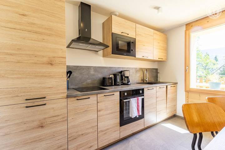 Gîte pour 6 personnes, avec terrasse à La Léchère - 4