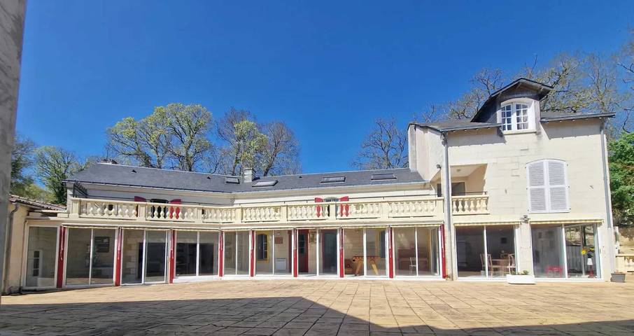 Villa pour 14 personnes, avec piscine et jacuzzi ainsi que jardin et terrasse en Nouvelle-Aquitaine - 3