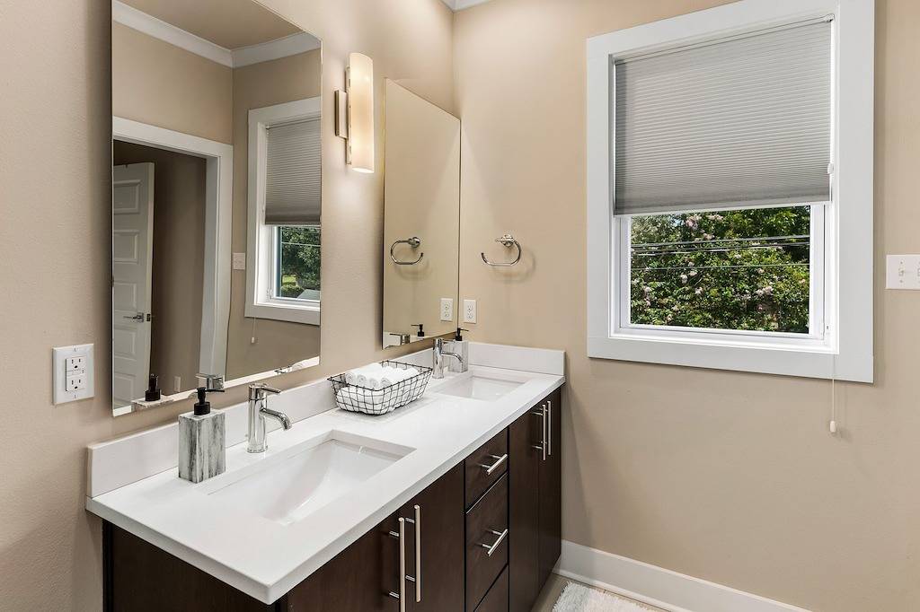 Family Ready Fully Equipped House 3 Bedrooms and 2.5 Baths in Baton Rouge, East Baton Rouge Parish