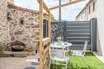 Maison De Vacances pour 3 Personnes dans Pouzauges, Fontenay-le-Comte, Photo 1
