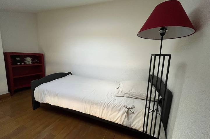 Location de vacances pour 5 personnes, avec jardin à Tocane-Saint-Apre - 4