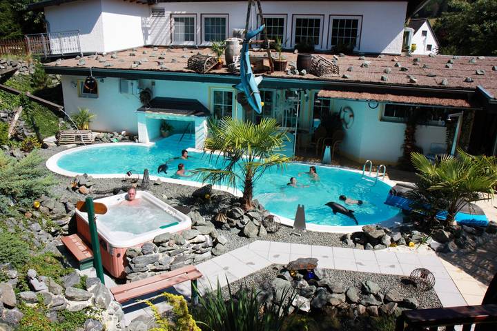 Hotel, mit Balkon und Balkon/Terrasse sowie Whirlpool und Terrasse in Winterberg - 2
