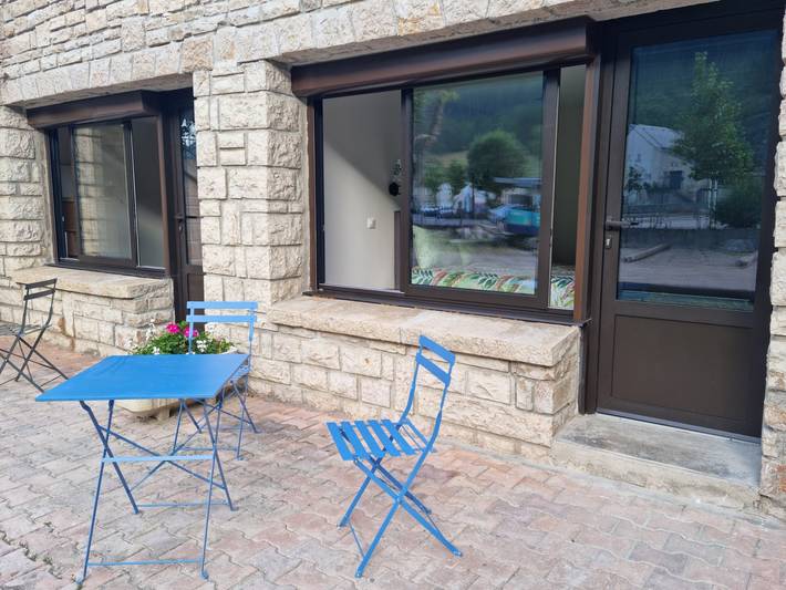 Studio pour 2 personnes, avec terrasse dans Lozère - 3