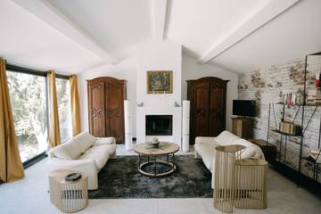 Appartement De Vacances pour 4 Personnes dans Pernes-les-Fontaines, Provence, Photo 2