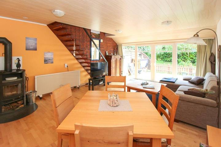 Ferienwohnung für 4 Personen, mit Terrasse in Eilsum