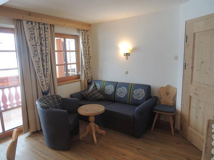 Gîte pour 6 personnes, avec Balcon et Terrasse ainsi que Jardin et Vue à Holzgau - 4