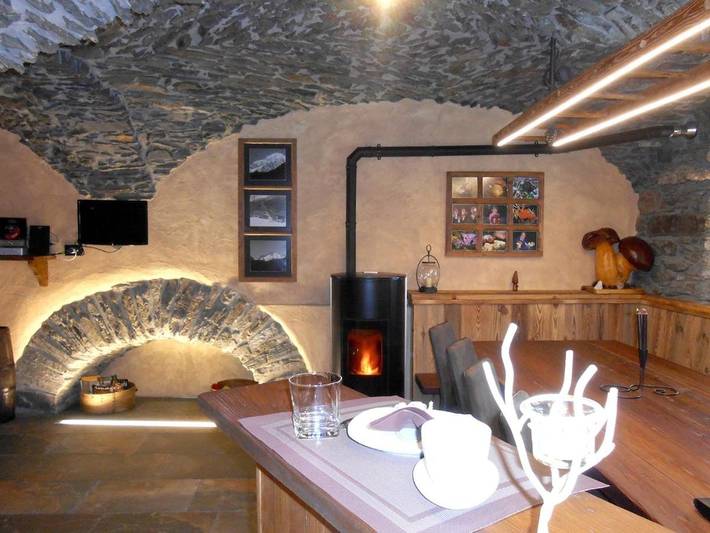 Location de vacances pour 2 personnes, avec jardin et vue dans La Salle