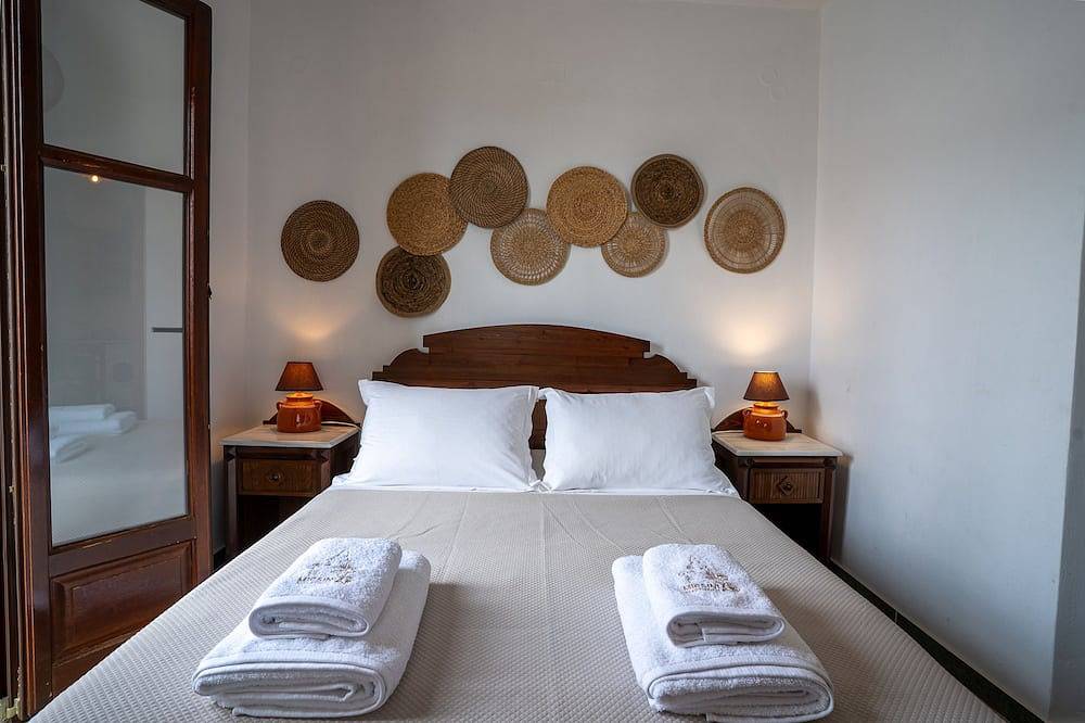 Entire apartment, Jasmine - Mirsini Apartments in Sifnos in Platis Gialos Sifnos, Cyclades