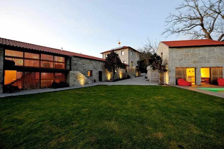 Casa de vacaciones para 3 personas, con balcón además de piscina y jardín - 1