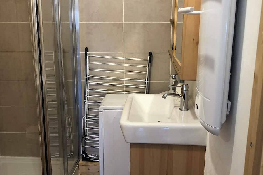 Apartamento entero, Studio Le Refuge sleeps 4 with sleeping area, mountain view, all comforts in Saint-Jean-Saint-Nicolas, Parque Nacional de los Ecrins