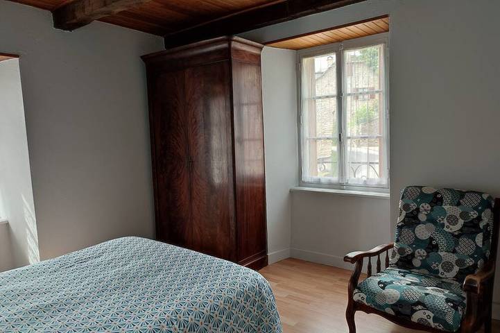 Location de vacances pour 5 personnes, avec terrasse et jacuzzi à Florentin-la-Capelle - 2