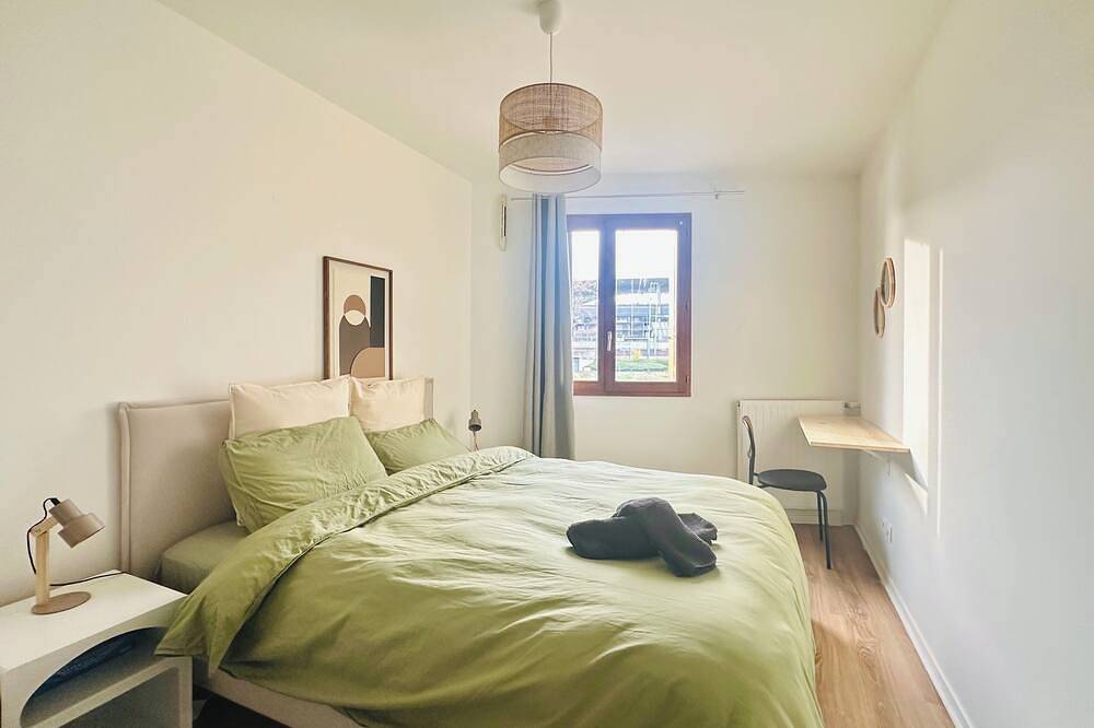 Appartement entier, Direct metro to central Paris 3-rooms apartment with Panoramic View–Free Park in Saint-Denis, Seine-Saint-Denis
