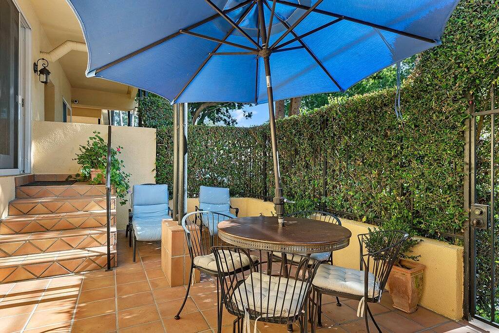 Ganze Wohnung, Luxury Seaside Getaway - 2 Blocks zum Strand und der Stadt in Santa Barbara, Santa Barbara County