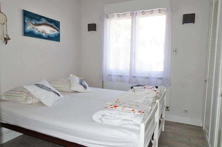 Location de vacances pour 12 personnes, avec jardin et terrasse, animaux acceptés dans Plage de Maubuisson - 4