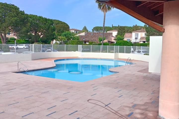 Maison de vacances pour 4 personnes, avec piscine et jardin