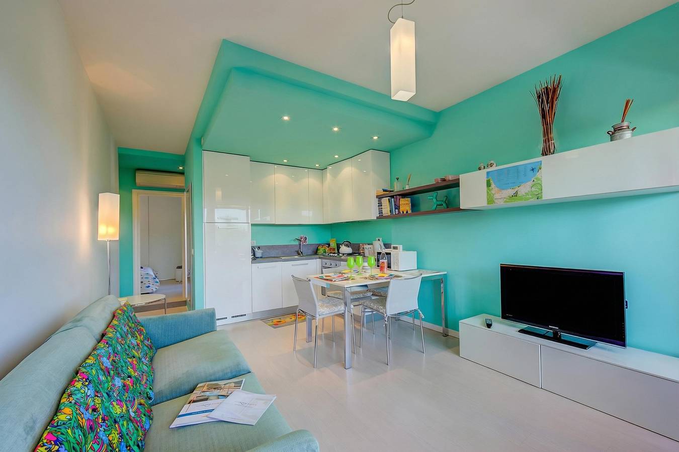 Appartamento intero, Green Tiffany Apartment: Pool, Tennis, Balcony in Rivoltella del Garda, Desenzano del Garda