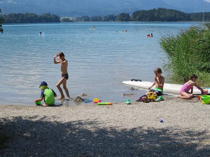 Ferienwohnung für 2 Personen, mit Garten und Seeblick sowie Balkon in Villach - 3
