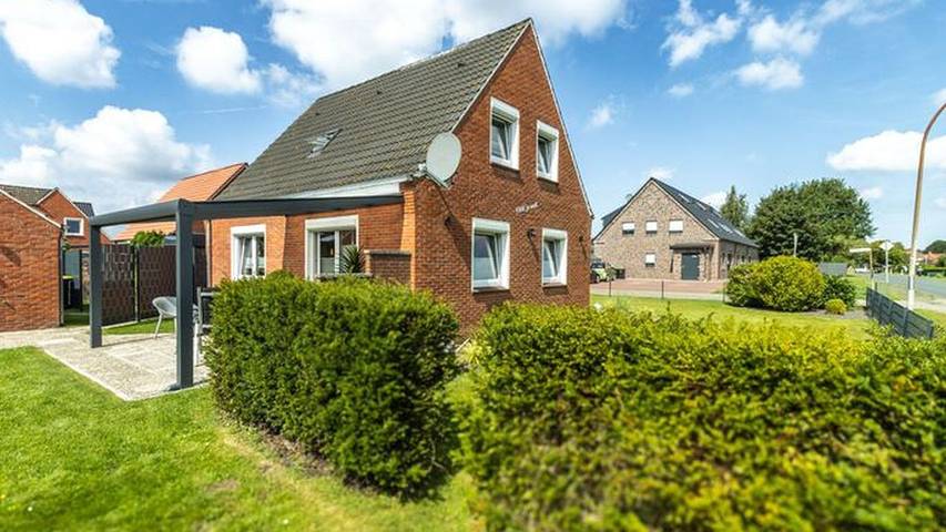 Ferienhaus für 6 Personen, mit Terrasse und Garten in Hage