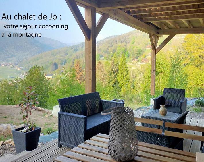 Gîte pour 2 personnes, avec Jacuzzi et Terrasse ainsi que Jardin et Piscine à Muhlbach-sur-Munster