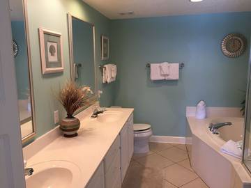 Beach Rental for 8 Guests in Romar Beach, Orange Beach, Picture 4