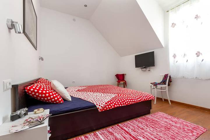 Ganze Wohnung, Apartment 76m mit großer Terrasse, direkt im Zentrum von Split. in Split, Split-Dalmatien