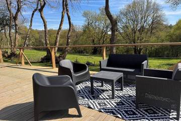 Location de vacances pour 8 personnes à Caurel