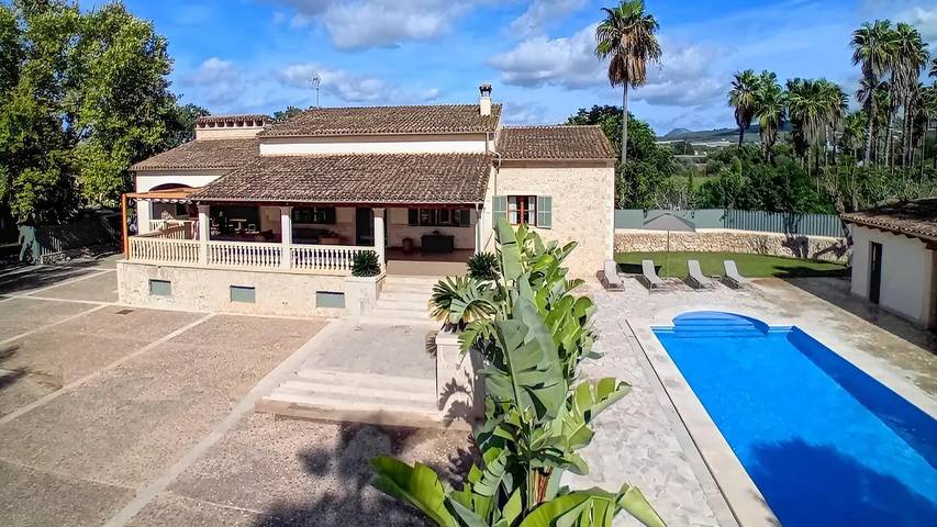 Holiday home for 7 people, with pool and garden - 1
