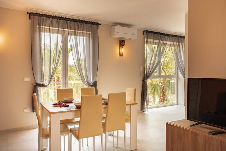 Gîte pour 7 personnes, avec balcon, animaux acceptés à Loano - 2