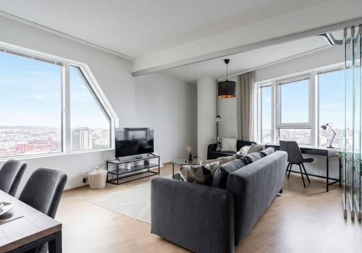 Ganze Wohnung, 12th Floor Sauna Retreat with Stunning Views in Pirkanmaa