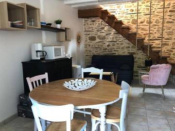 Gîte pour 4 personnes, avec balcon et jardin, animaux acceptés à Comblessac