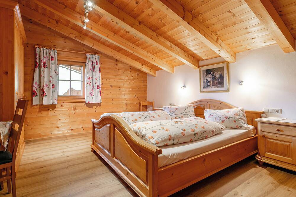 Ganze Wohnung, Großes Familienapartment am Bauernhof in Alpbach, Kaisergebirge