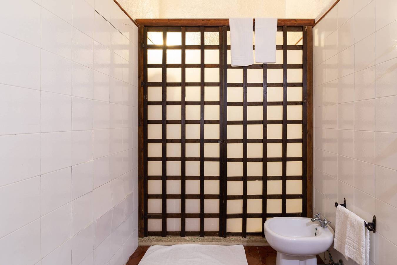 Apartamento entero, Apartamento 'Tenuta Donna Vittoria Bouganville' con vistas a la montaña, Wi-Fi y aire acondicionado in Trapani, Provincia de Trapani