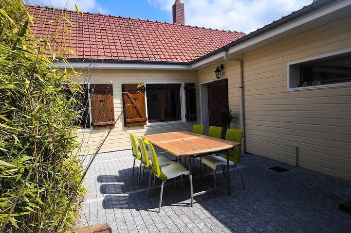 Location de vacances pour 10 personnes, avec jardin à Regnière-Écluse