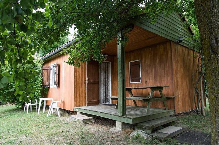 Location de vacances pour 4 personnes, avec jardin à Auroux (Lozère)