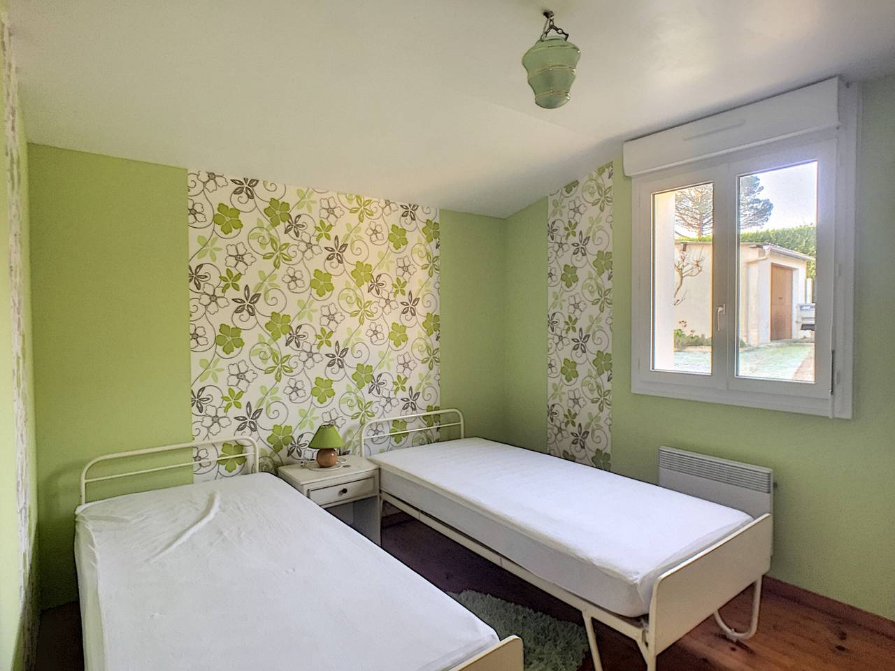Maison paisible proche de la plage avec jardin et équipements complets in Carolles, Côte de la Déroute