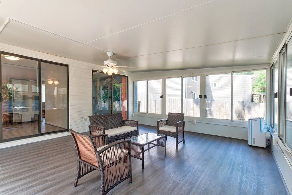 Modern Creative Home Nestled Minutes From Dc in Arlington (VA), Arlington County