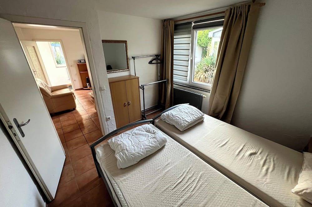 \"bude 5\" in Boltenhagen für Womo-freunde. 50qm Groß mit Ddr-charme in Boltenhagen, North-West Mecklenburg (Wismar region)
